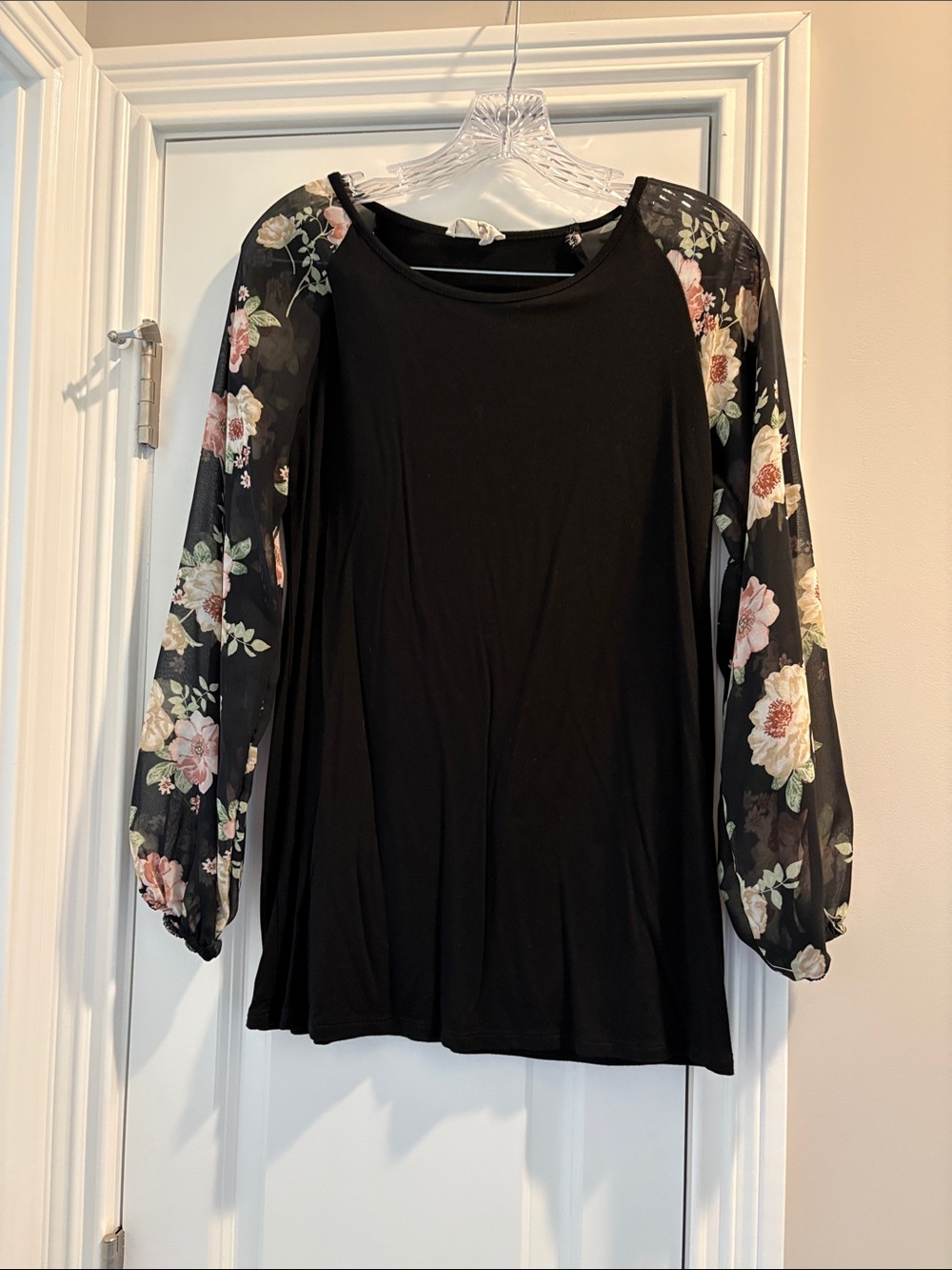 LAST CHANCE! Black Knit Sheer Floral Sleeve Long Sleeve Tee